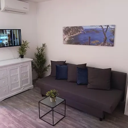Studio Meuble Bord De Mer Bormes-les-Mimosas Buitenkant foto